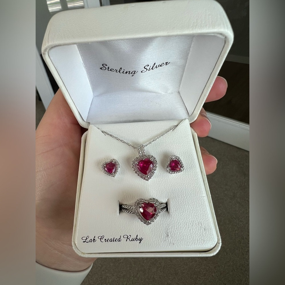 Ruby Heart Necklace Set- Size 7 - Picture 4 of 8